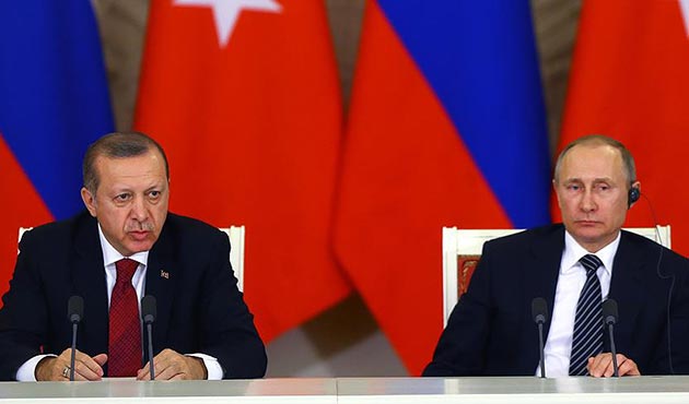 Erdoğan ve Putin Suriye'de Resmen Görüştü