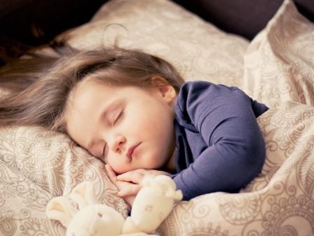 Çocukların Uyku Düzeni Nasıl Olmalı! Rahat Uyumayan Çocuğa Ne Yapmak Gerekir