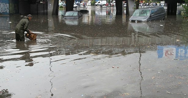Meteoroloji İstanbul İçin Sel Uyarısı Yaptı!