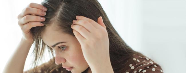 Saç Dökülme Nedenleri ve Tedavi Yöntemleri