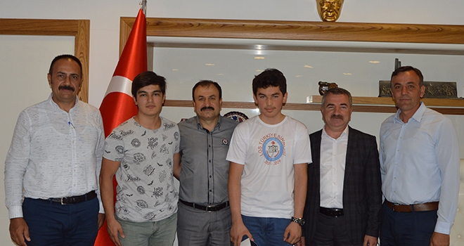 LGS Şampiyonundan Başkan Özdemir’e ziyaret