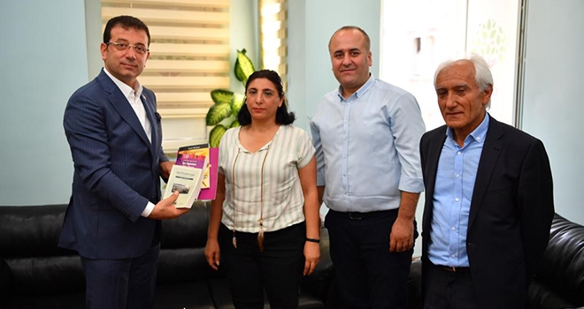 İmamoğlu HDP İstanbul İl Başkanlığı'nı ziyaret etti