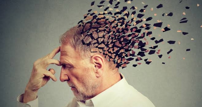 Koku Alma Bozuklukları Alzheimer'in Habericisi Olabilir