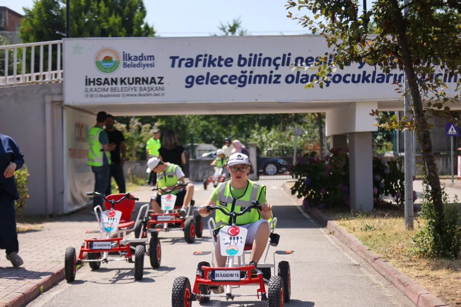 Down Sendromlu Çocuklara Trafik Eğitimi İlkadım'da Gerçekleştirildi