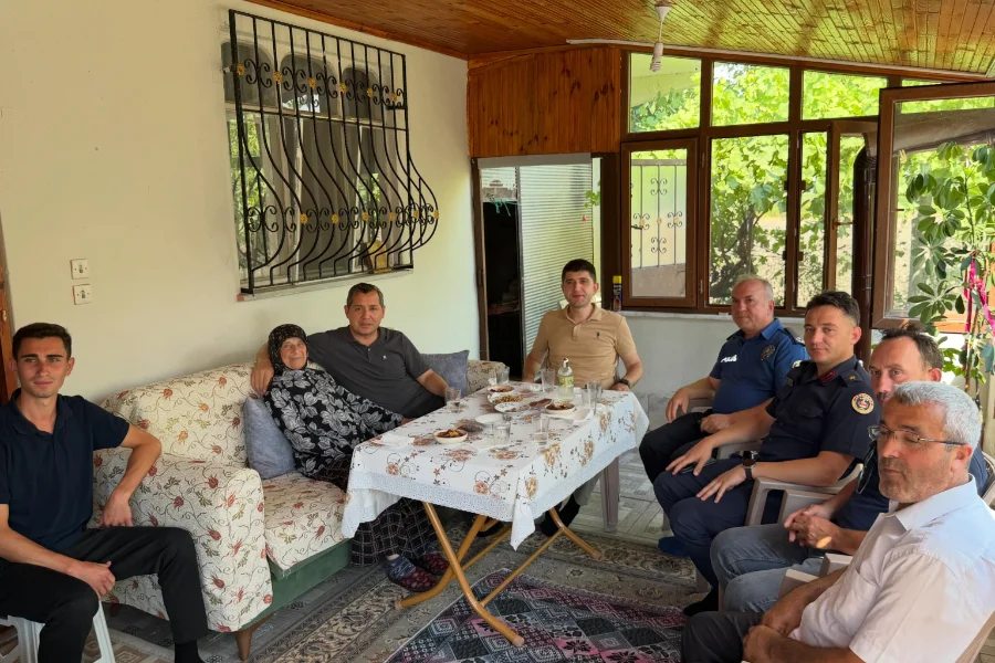 Alaçam Belediye Başkanı Ramazan Özdemir'den Şehit Annesi ve Kıbrıs Gazisine Vefa Ziyareti