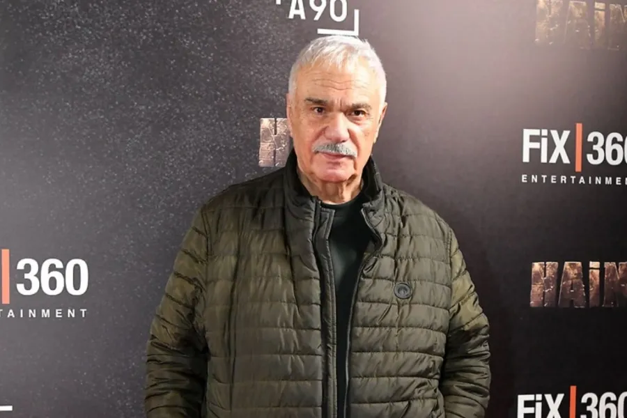 Usta Oyuncu Halil Ergün, Kendilerini Polis Olarak Tanıtan Dolandırıcıların Hedefi Oldu