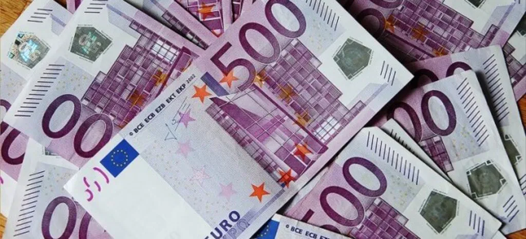 Euro Tarihi Bir Zirveye Ulaştı