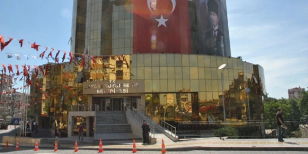 Chp'li Belediye Fetö'ye Para Yedirmiş!