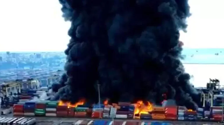 İskenderun Limanı’nda yangın sürüyor