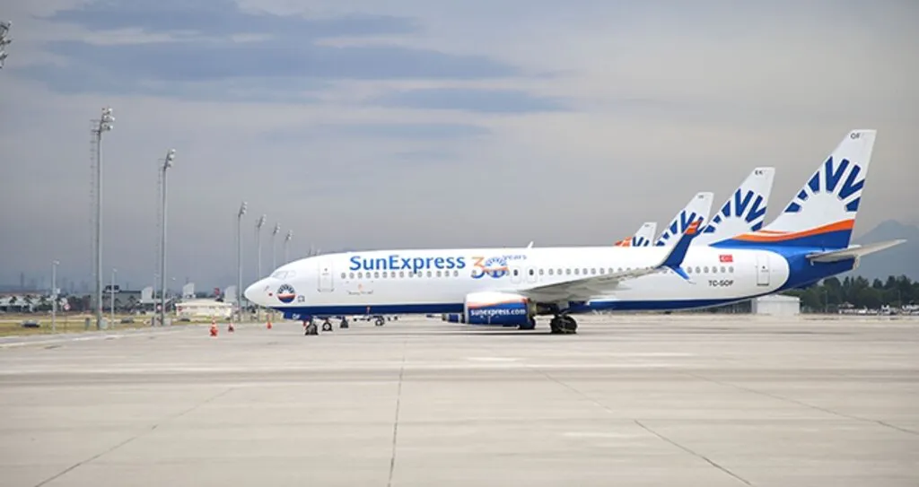 SunExpress Londra Uçuşlarına Başladı