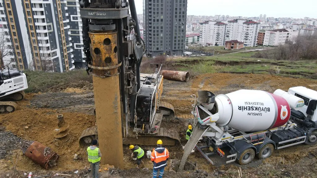 Samsun'da Heyelana fore kazıklı önlem