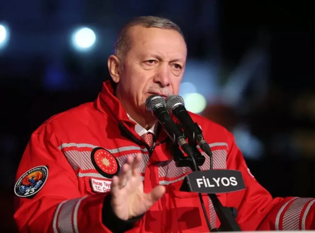 Son dakika: Cumhurbaşkanı Erdoğan iki müjdeyi birden açıkladı: Konutlarda 1 ay, sıcak su ve mutfak için 1 yıl ücretsiz doğal gaz