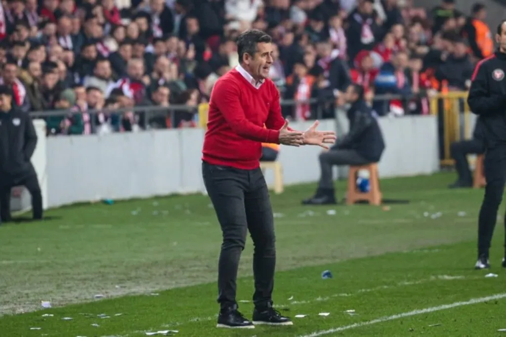 Samsunspor Teknik Direktörü Hüseyin Eroğlu: Yalnızca 90 Dakikamız Kaldı