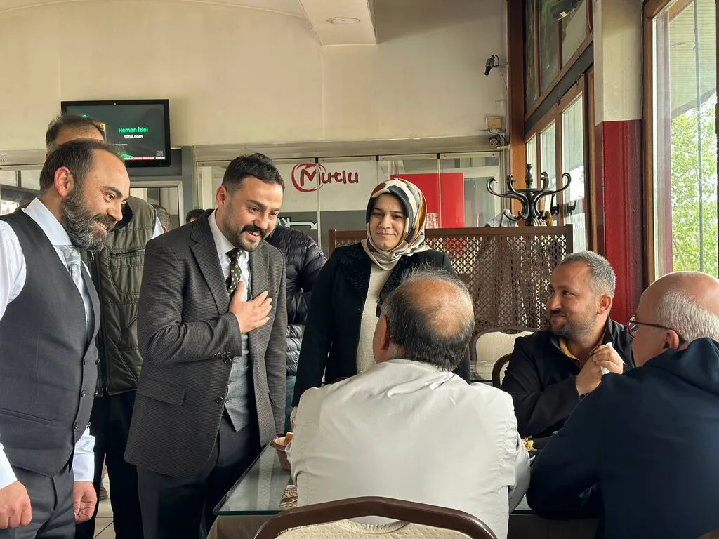 Uğur Etli: 'Oyumuzu ya eser siyasetinden ya da yıkım siyasetinden yana kullanacağız'
