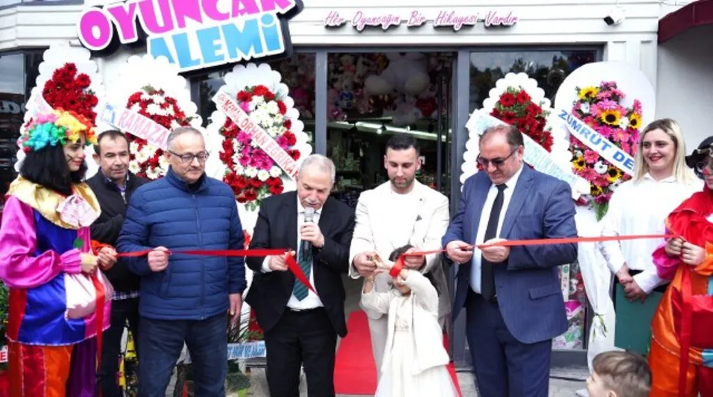 Atakum'a Renkli Bir Eğlence ve Alışveriş Noktası: Oyuncak Alemi İkinci Şubesini Açtı