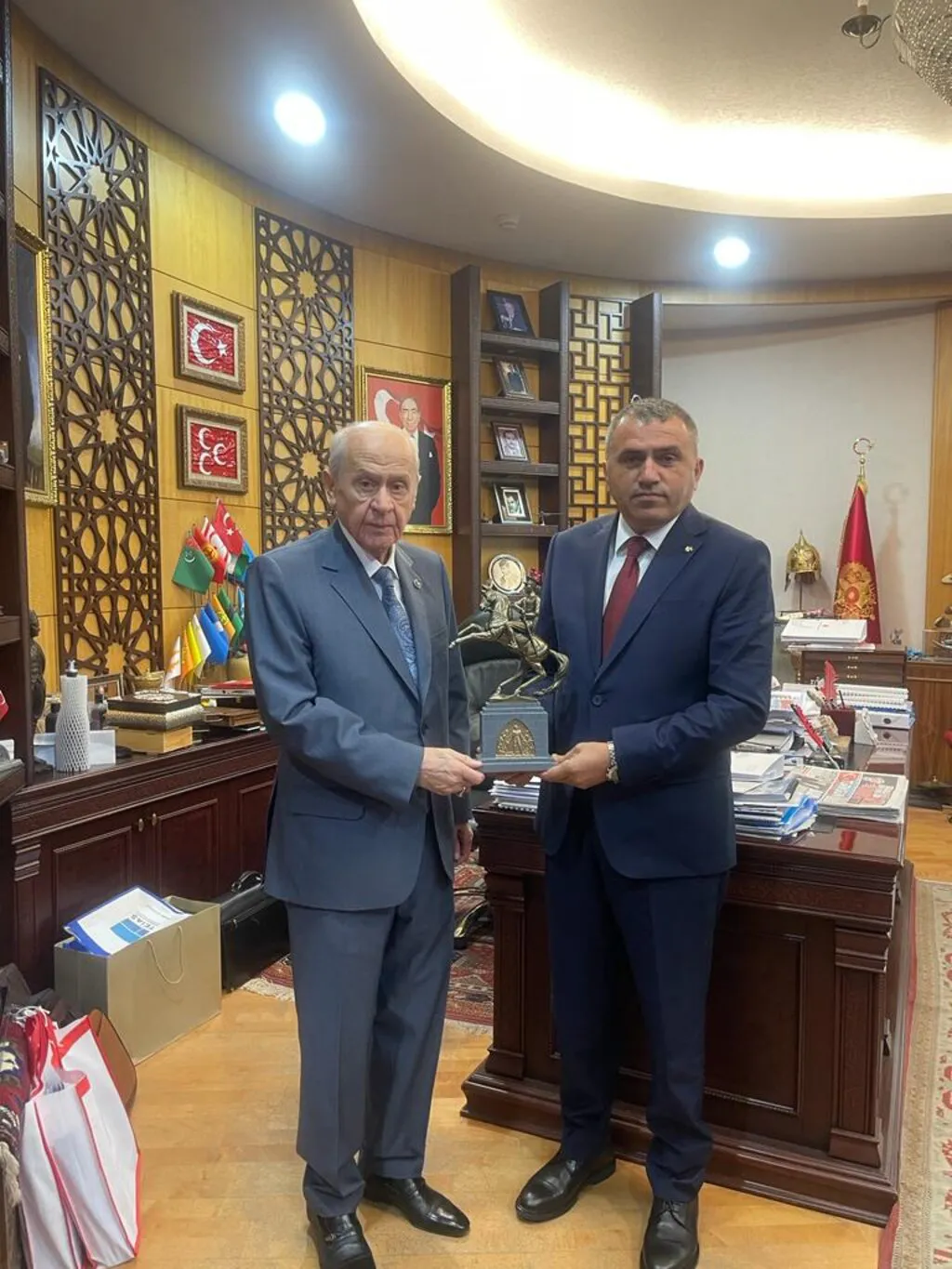 MHP Samsun İl Başkanlığı'nda Değişim! MHP Samsun İl Başkanı Burhan Mucur Oldu