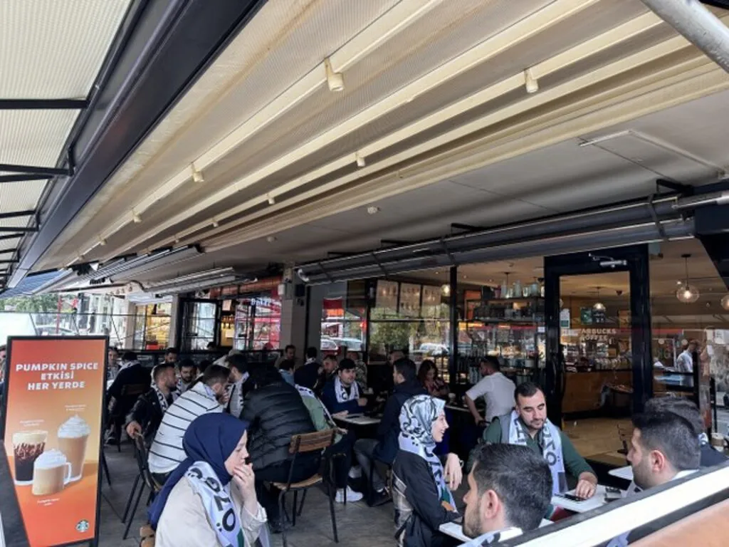 AK Parti Gençlik Kolları'ndan Güçlü Bir Eylem: "Say Stop"