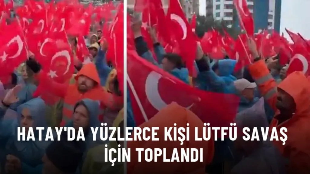 CHP Hatay İl Başkanlığı önünde partililer Lütfü Savaş'a destek için toplandı