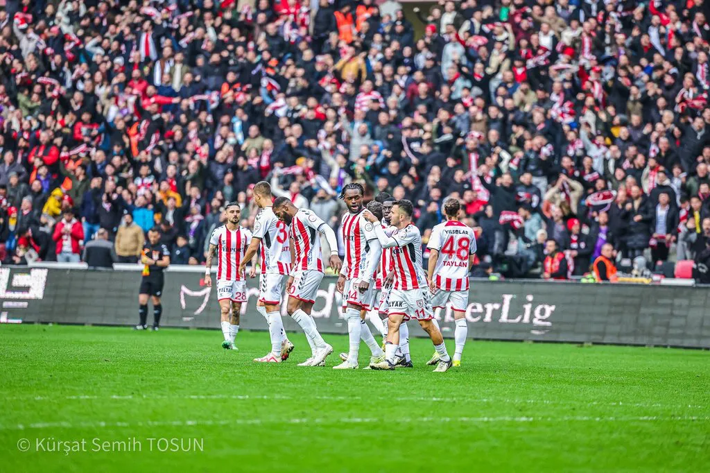 Samsunspor Ankaragücü'nü 2