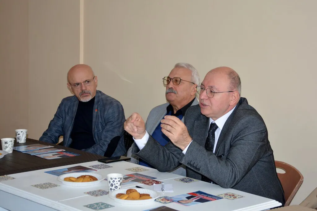 CHP İlkadım Belediye Başkan Adayı Murat Şenel Necattin Demirtaş'a yüklendi