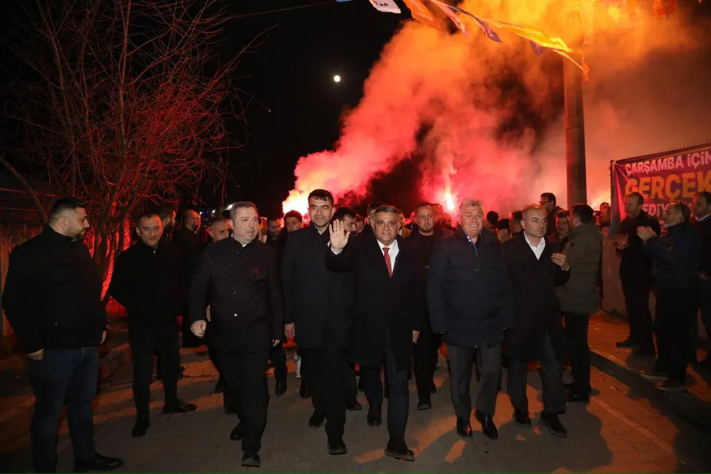 Çarşamba'da Ender Gür'den Gövde Gösterisi: İttifakımızla Herşeyi Aşarız