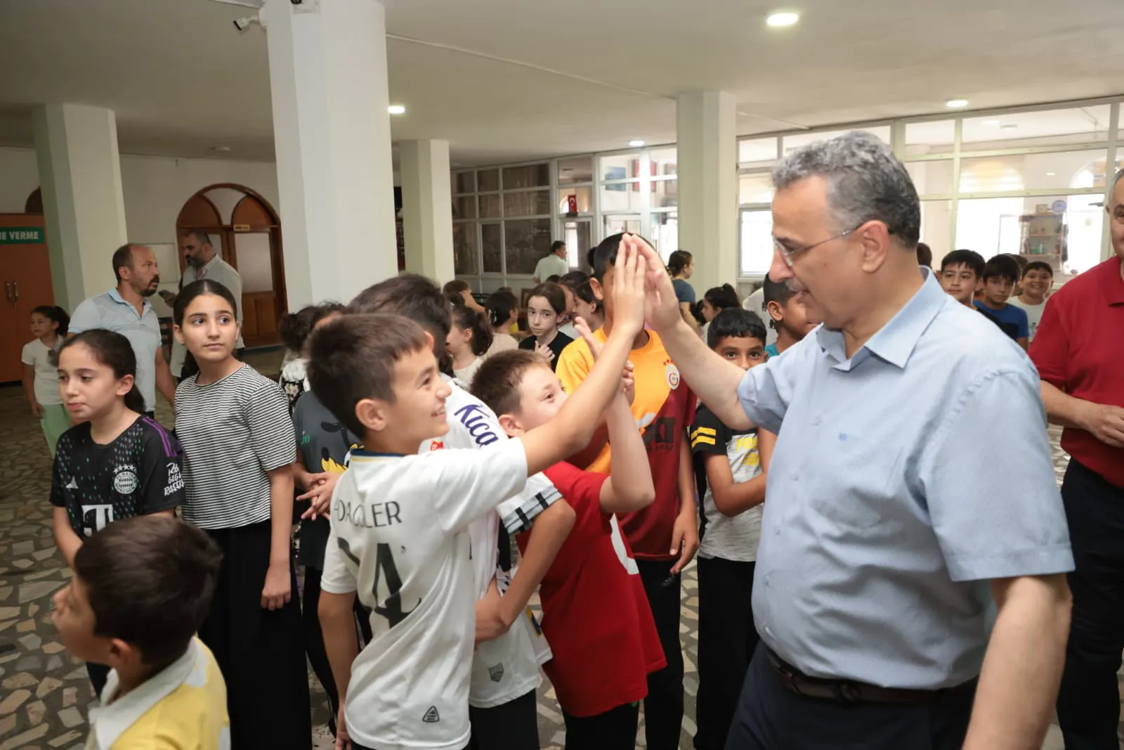 İlkadım’da Cami Avluları Çocuk Sesleriyle Şenleniyor