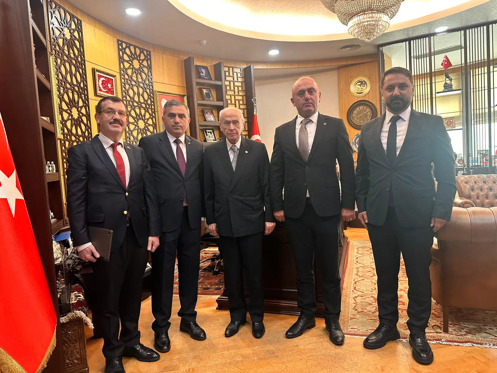 MHP Samsun İl Teşkilatı Genel Merkezde Devlet Bahçeli'yi Ziyaret Etti