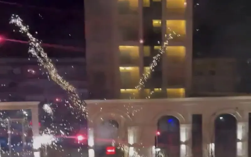 Kosova’da A Milli Takımımıza gece yarısı havai fişekli taciz