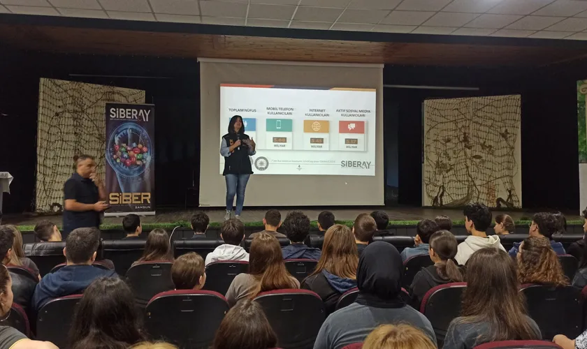 Samsun 19 Mayıs Lisesi'nde Siber Güvenlik ve Farkındalık Semineri