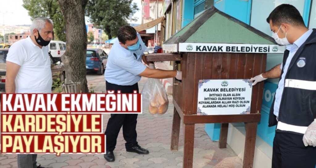 Kavak Ekmeğini Kardeşiyle Paylaşıyor