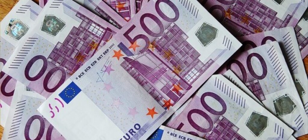 Euro Tarihi Bir Zirveye Ulaştı haberi