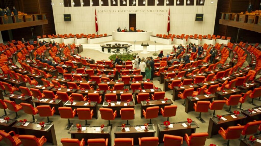 Meclis Resmen Düğmeye Bastı haberi