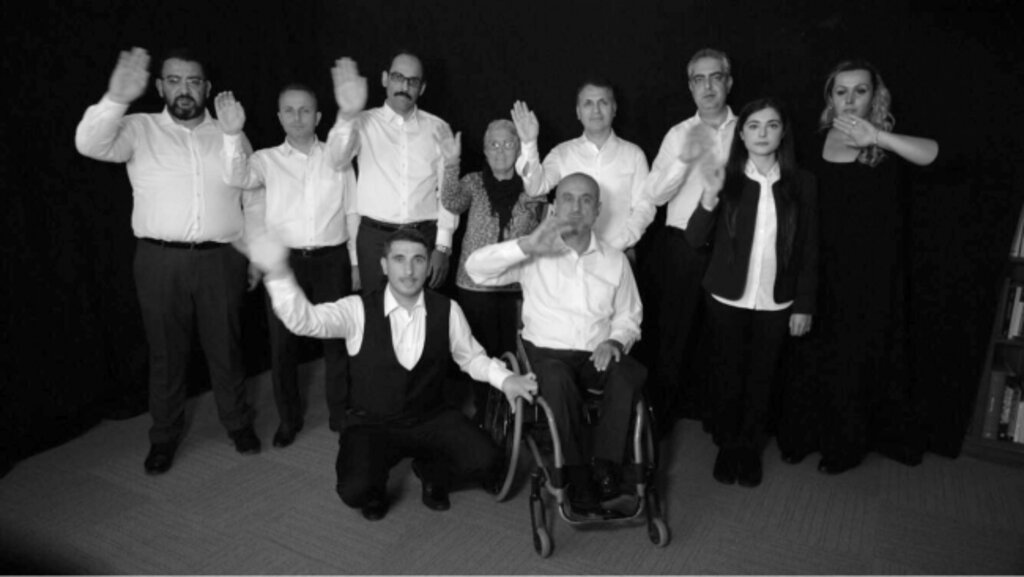 İbrahim Kalın'dan Engellilere Türkü haberi