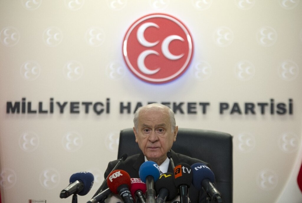 Devlet Bahçeli'den Örnek Davranış! Döviz Hesaplarını Bozdurdu! haberi