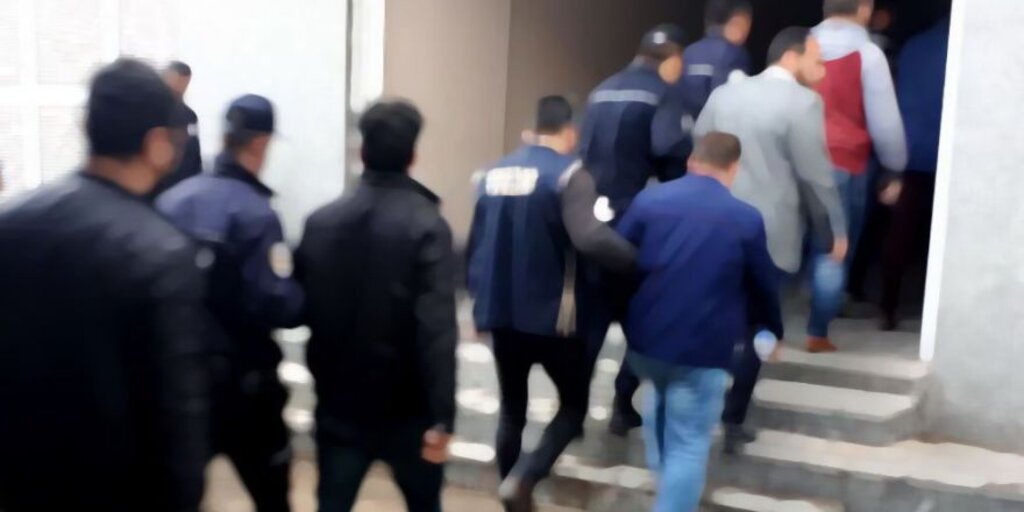Fetö'nün Küçük Yaşta Bünyesine Kattığı Üç Kardeş Tutuklandı! haberi