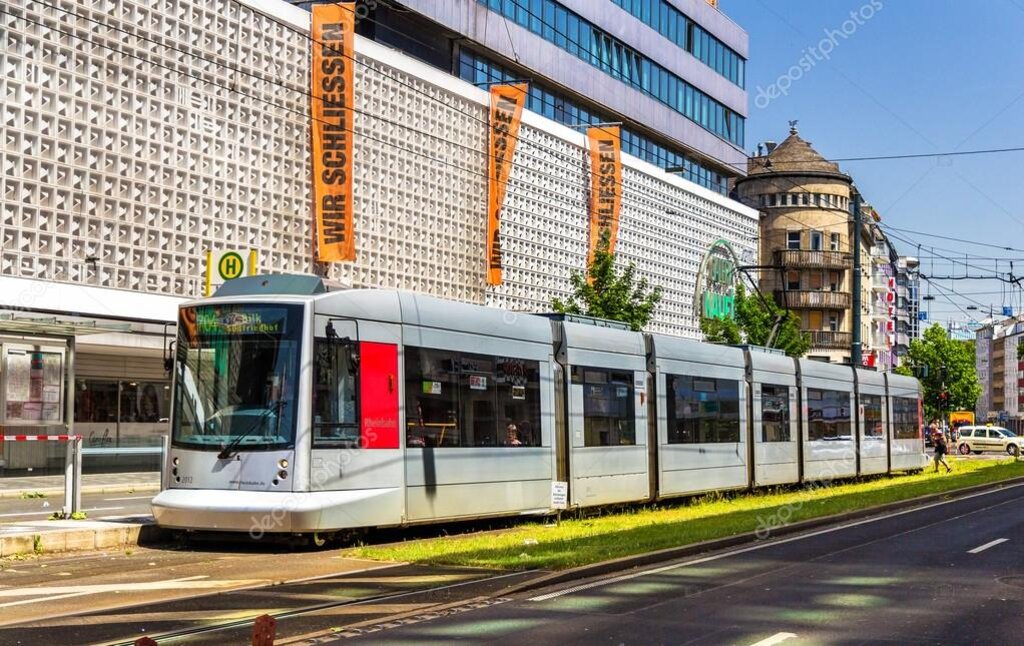 Dünyada Bir İlk! Sürücüsüz Tramvay haberi