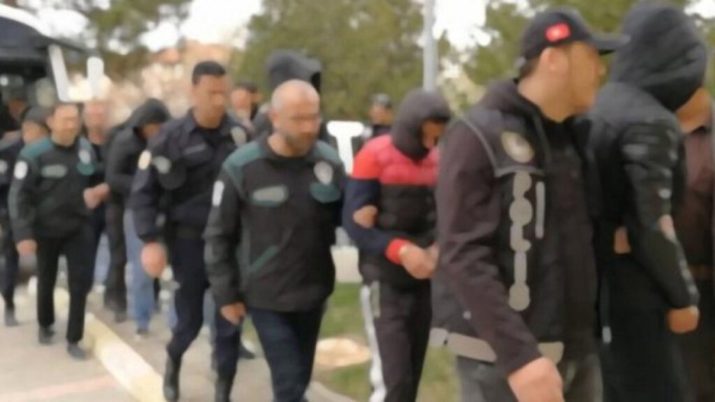 Skandal! Belediyede Büyük Yolsuzluk Gözaltılar Var haberi