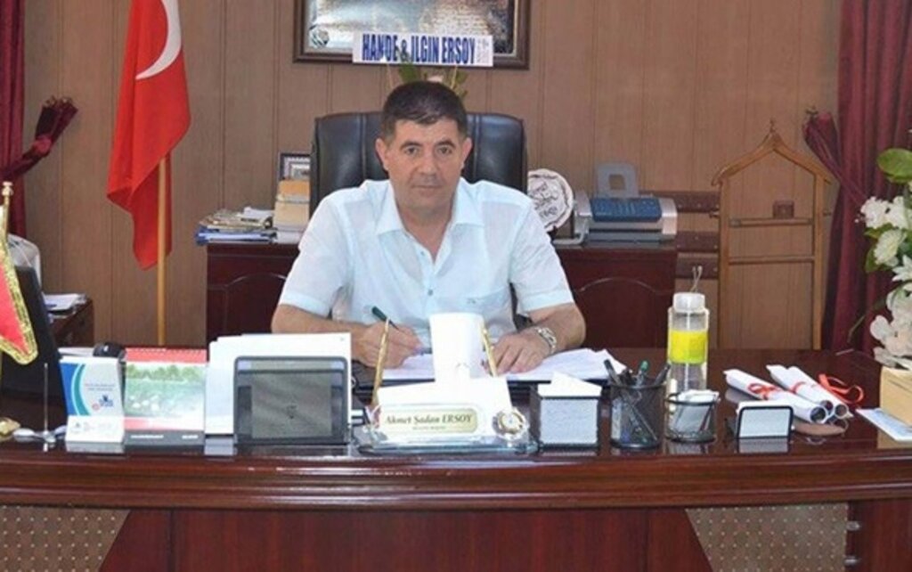 Belediye Başkanı Partisinden İstifa Etti Tekrar Aday Olmayacak! haberi