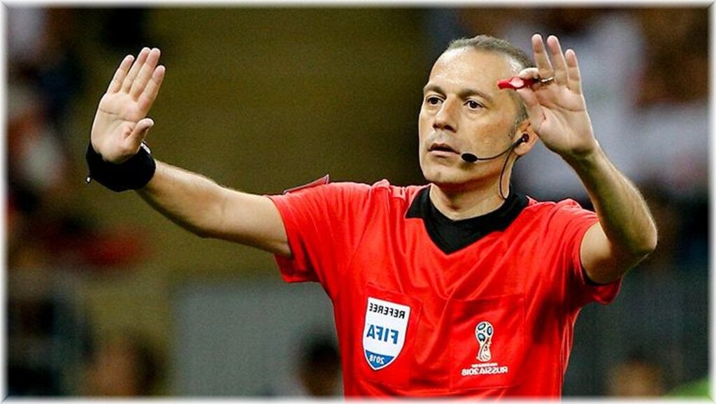 Cüneyt Çakır'dan VAR Açıklaması!
