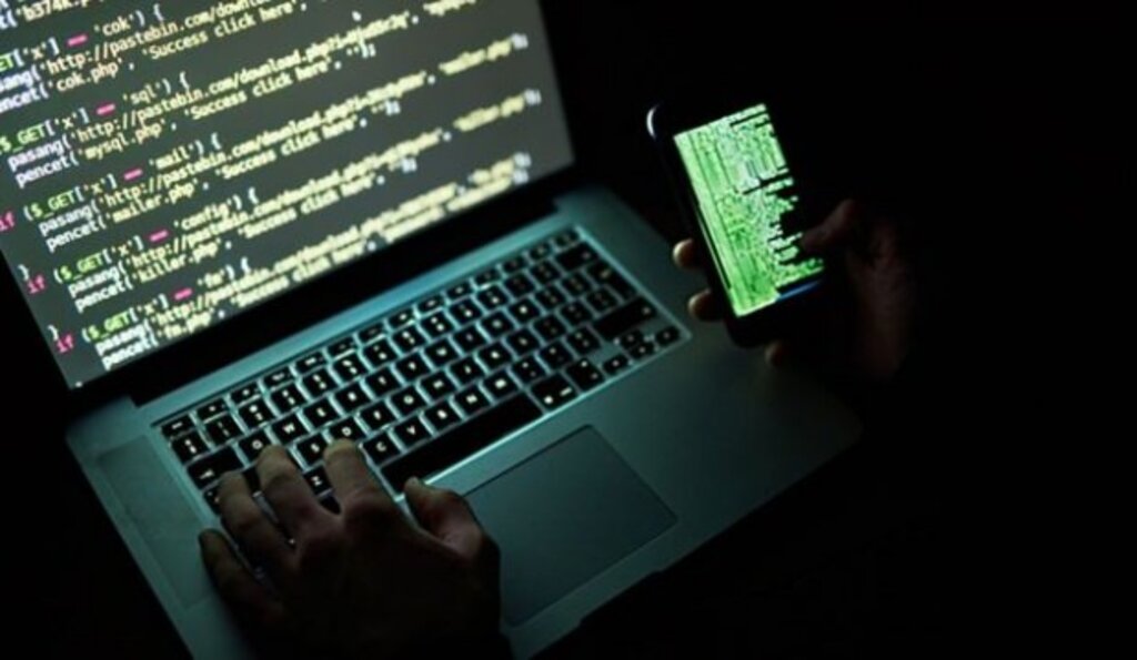 Tarihin en büyüğü! Mailleri Hackladiler Tam 773 Milyon haberi