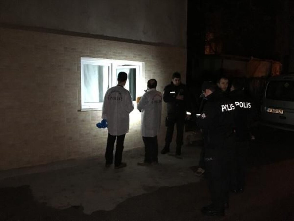 Bursa'da 2 Suriyeli Evde Ölü Bulundu haberi