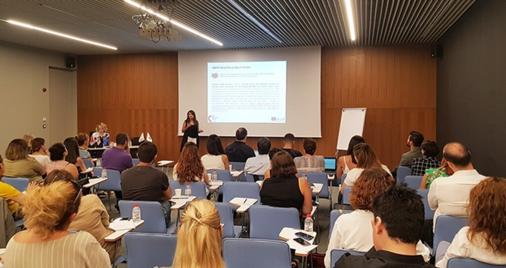 Çağrı Merkezleri “GDPR’a Yakından Bakış” Semineri Yaptı haberi