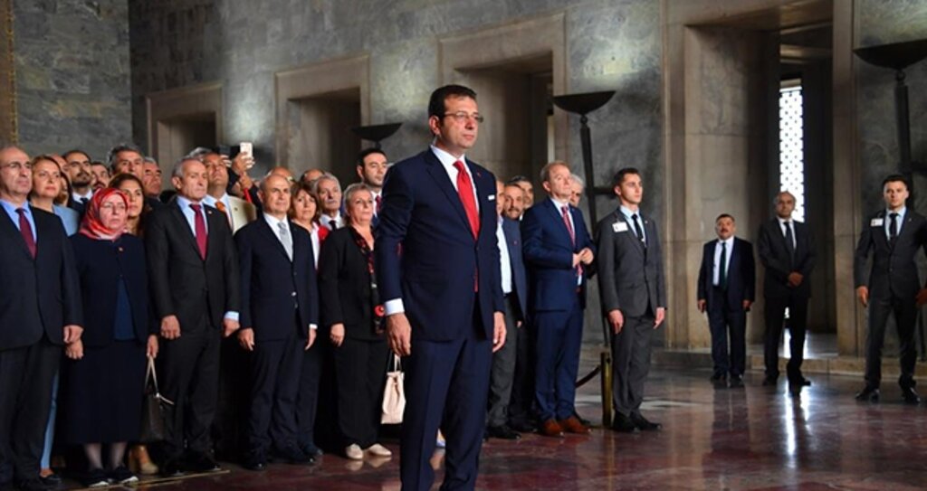 İmamoğlu İkinci Kez Anıtkabir'de haberi