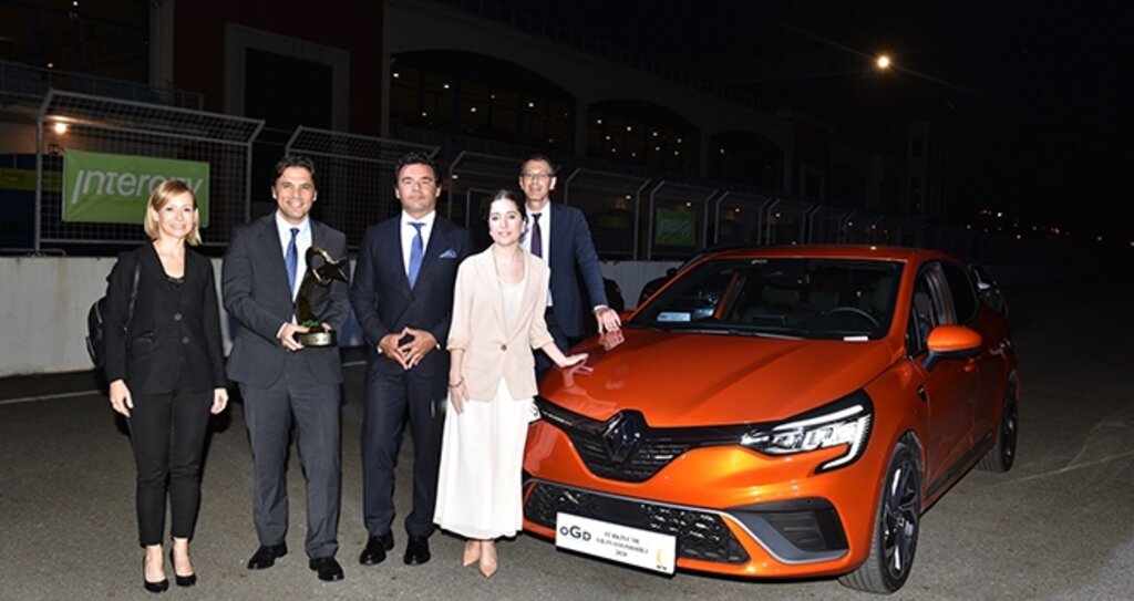 Yeni Renault Clio Türkiye’de Yılın Otomobili Seçildi!
