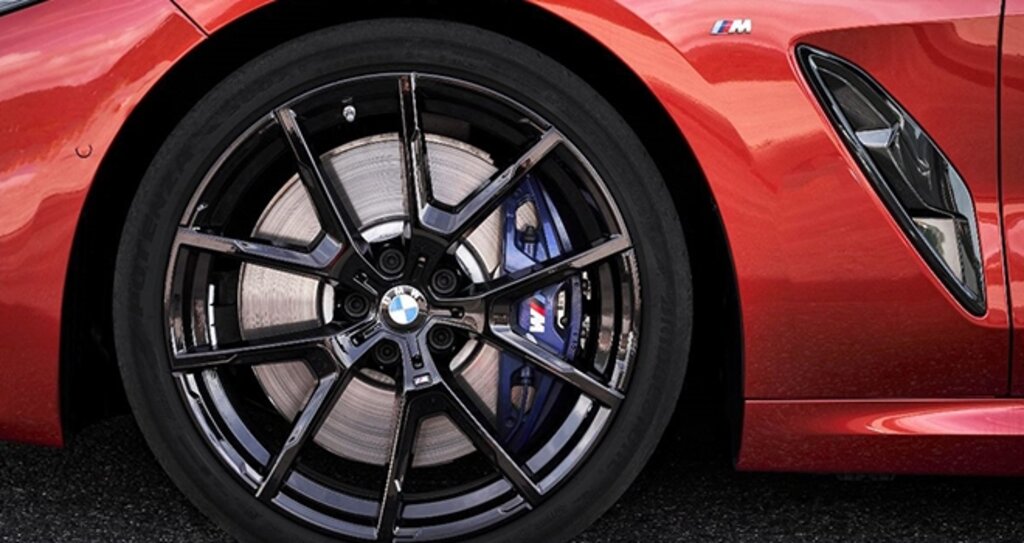 Bridgestone, BMW’nin Yeni Seri Otomobilleri için Sıra Dışı Lastikler Geliştirdi haberi