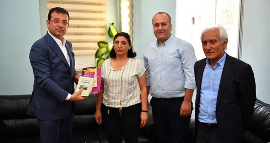 İmamoğlu HDP İstanbul İl Başkanlığı'nı ziyaret etti haberi