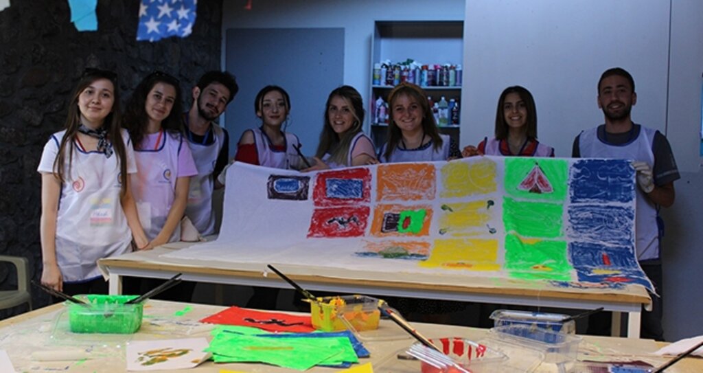 TEGV’li Çocuklar ve Gönüllüler Baksı Müzesi’nde Sanatla Buluştu haberi