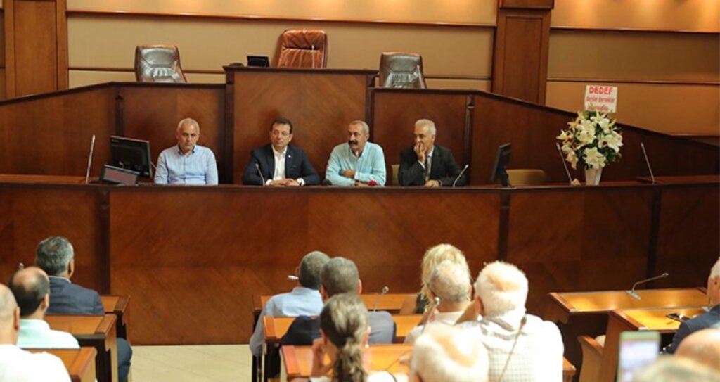İBB Meclis Salonu'nda Tebrik Ziyareti haberi