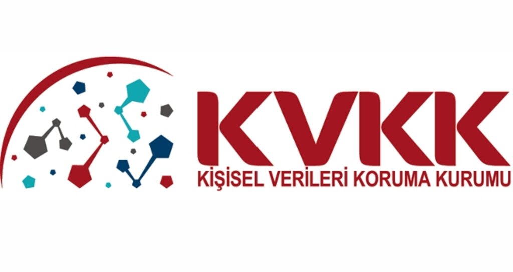 Sosyal Medyada Kişisel Verilerinizi Paylaşırken Dikkatli Olun!