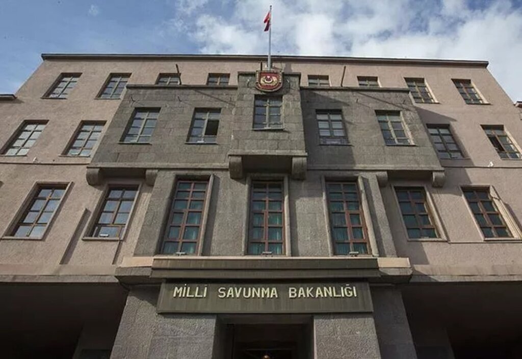 MSB'den 'Helikopter düştü' iddialarıyla ilgili açıklama